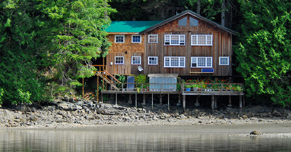 Accommodation in the Outer Discovery Islands